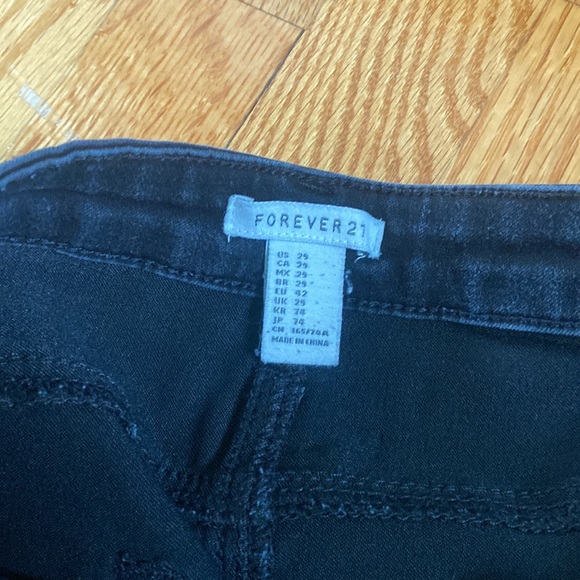 Forever 21 stretch black jean - Picture 3 of 3